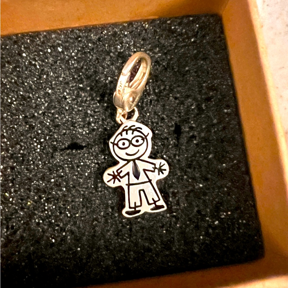 💁🏽‍♂️ “Daddy” 🕺🏼charm